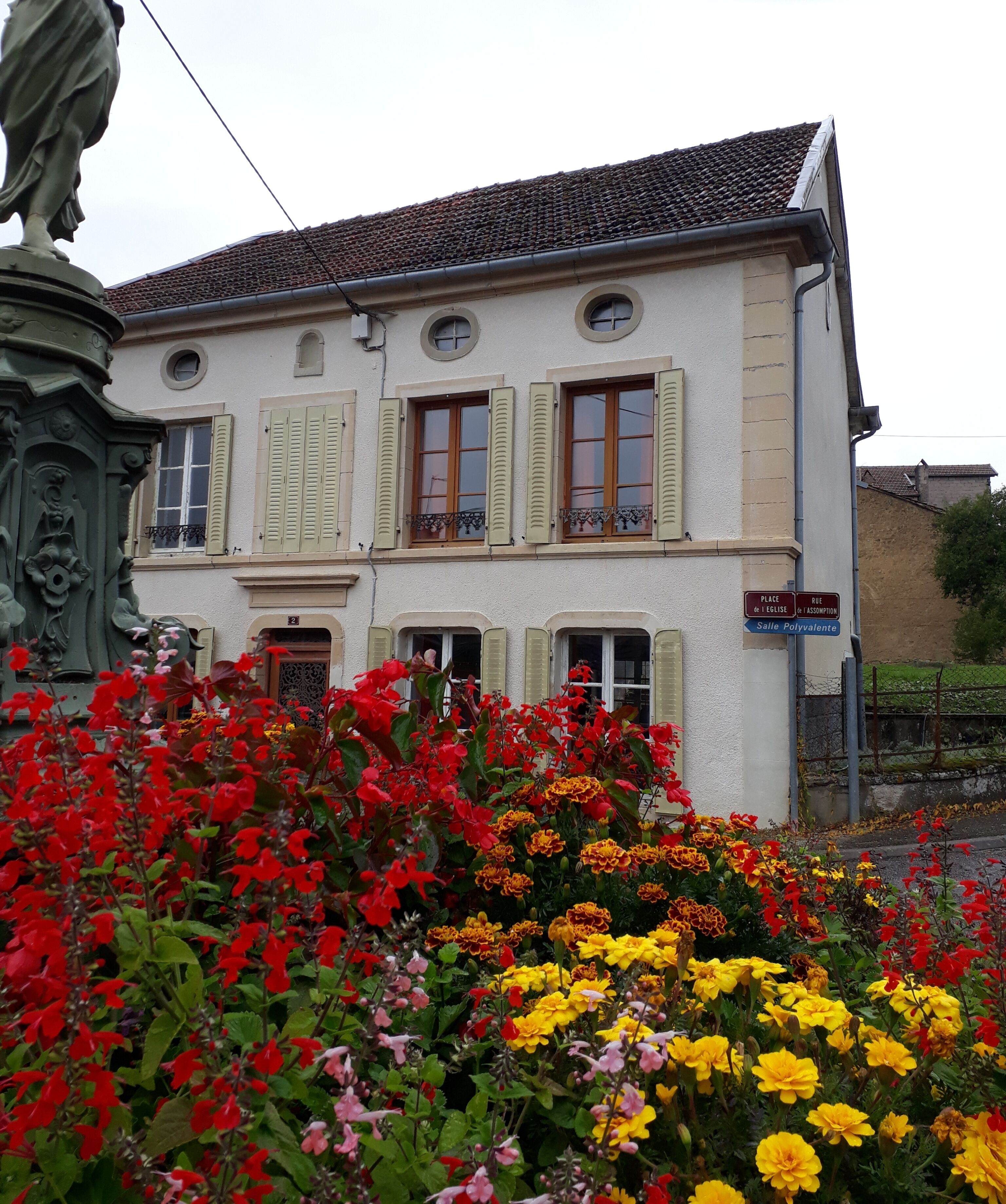 The little fassier house