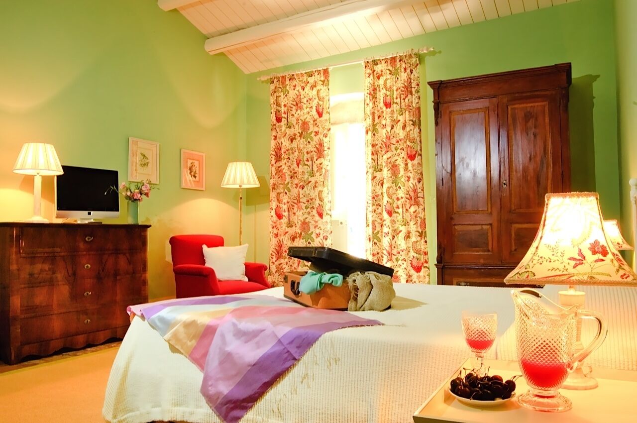 12 Schlafzimmer, WLAN