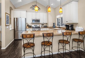 Fridge, microwave, oven, stovetop - Roomy, Well Appointed Home on Free Shuttle Route in Nice Neighborhood w/Hot Tub (Vail)