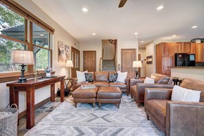 TV, fireplace, DVD player