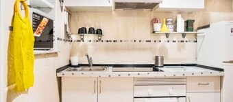 DETACHED HOUSE 6 BED. 2 BATHROOMS WELL CONNECTED TO AIRPORT AND MADRID CENTER