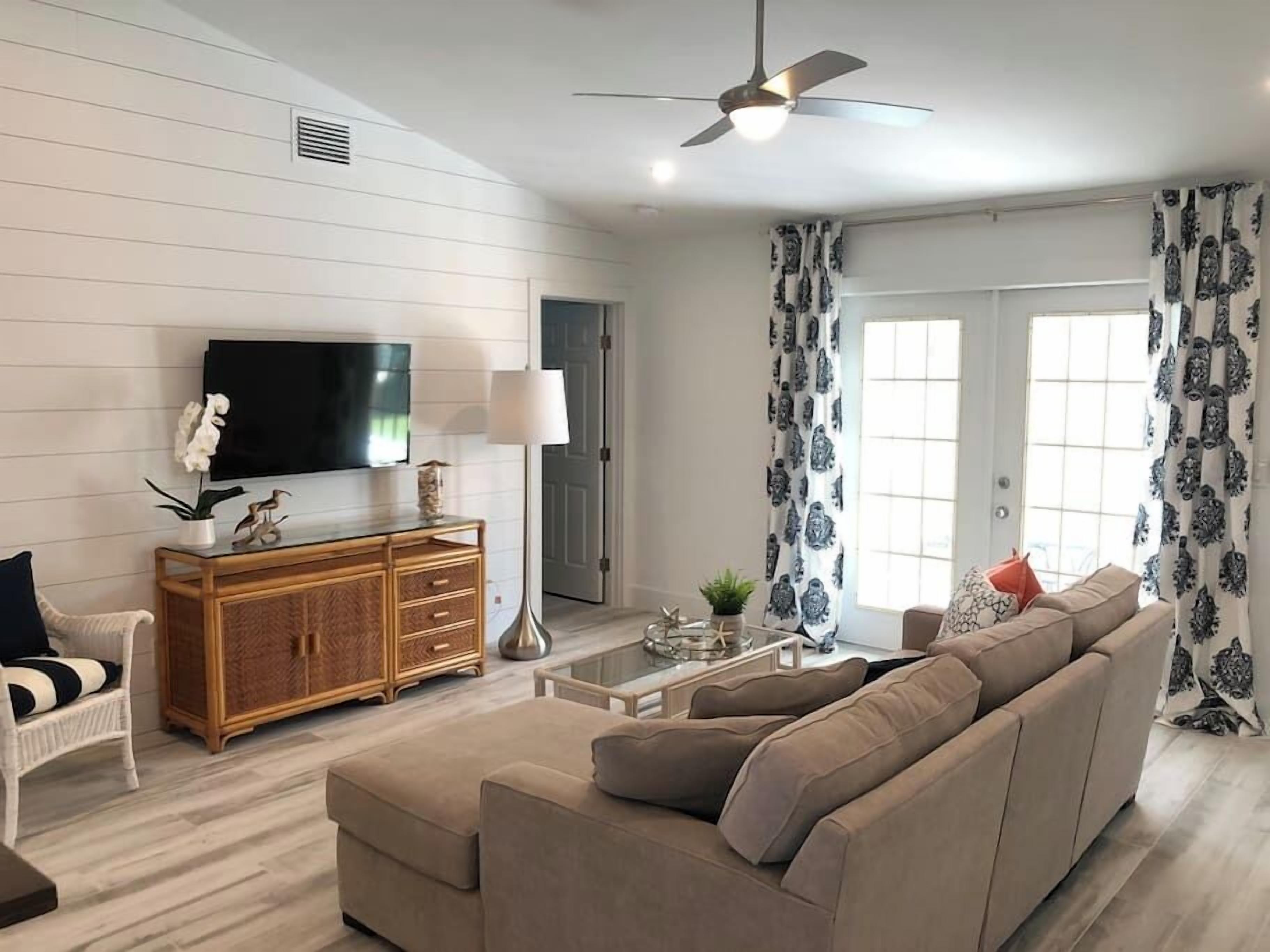 622 Beach Cottage One | Fenced Private Backyard