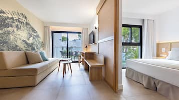 Caja fuerte, escritorio, espacio para trabajar con un portátil