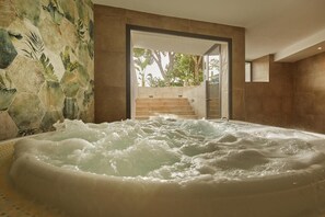 Sauna, hot tub, steam room, massages