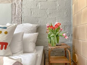 6 Schlafzimmer, Reisekinderbett, kostenloses WLAN, Bettwäsche