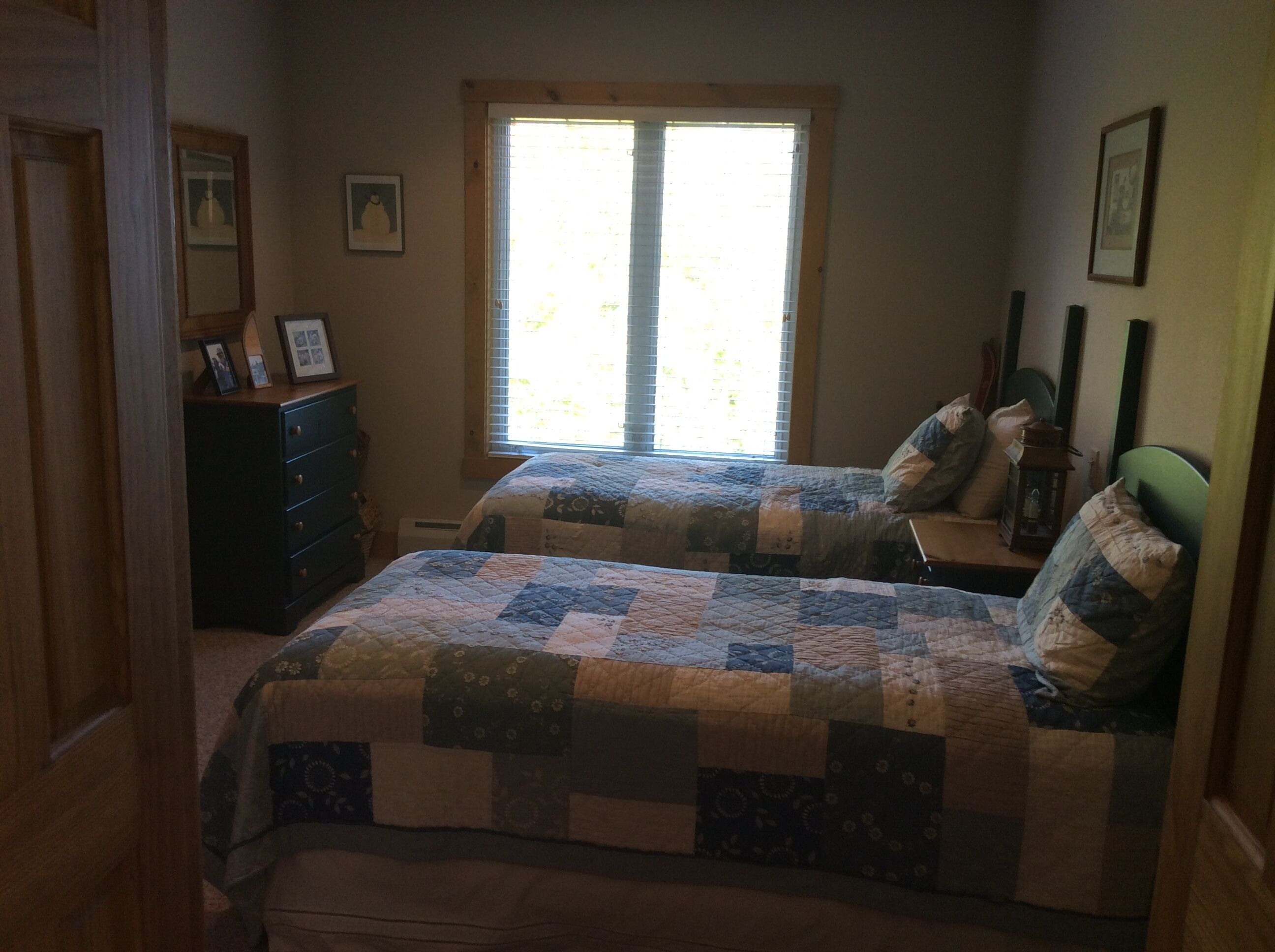 Jay Peak Resort - Luxury ski-In/ski-out - 5 bedroom, 4 bath end unit townhouse