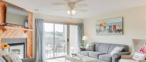 Televisión y chimenea