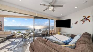 2 bedrooms, in-room safe, iron/ironing board, travel crib