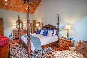 4 bedrooms, iron/ironing board, free WiFi, bed sheets - Luxury Mountain Home in Linville Ridge (Linville)