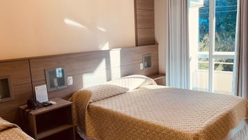 Habitación superior | Minibar, wifi gratis, ropa de cama