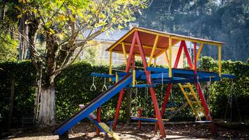 Außen-Kinderspielplatz
