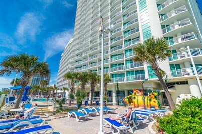 Luxury Oceanfront Condo, Stunning Views Multiple Pools Sandy Beach Resort