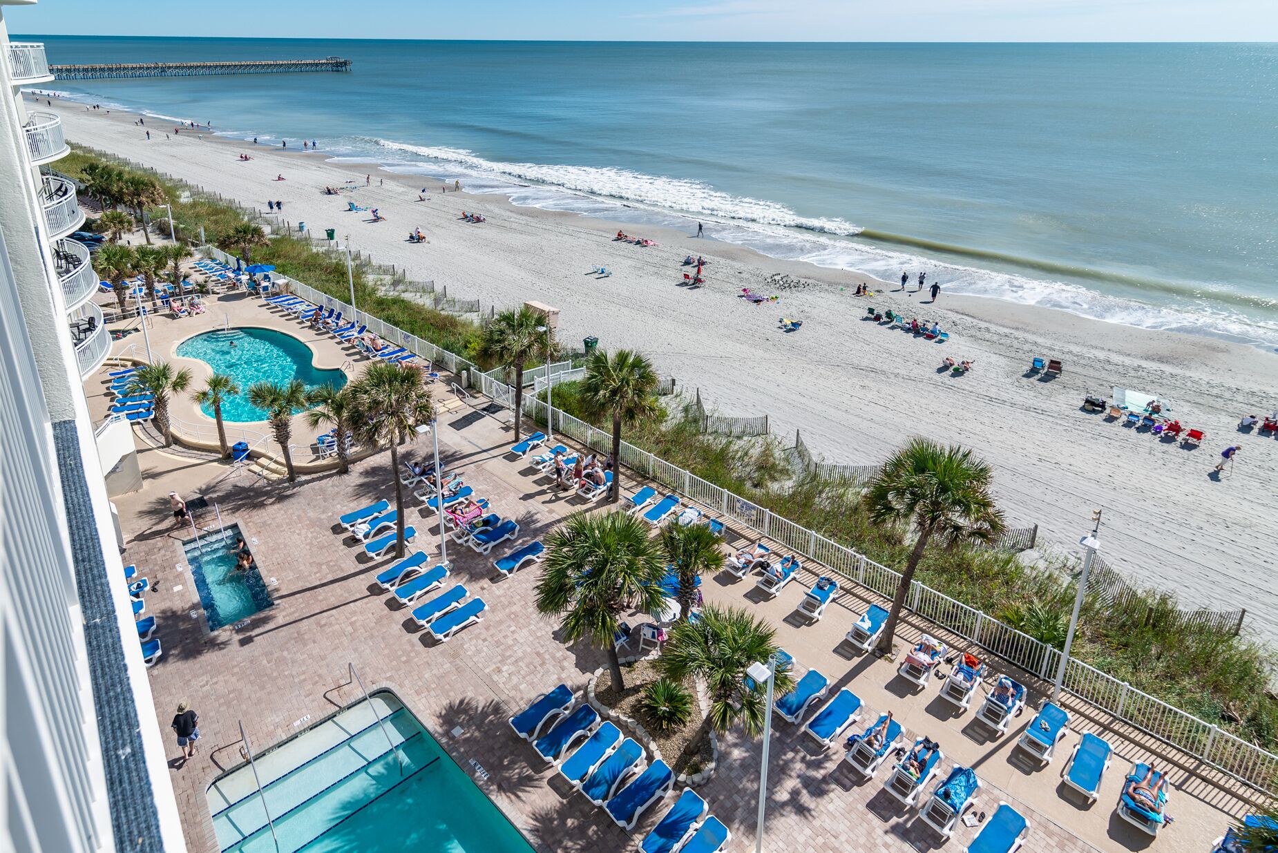 Piscine intérieure, piscine extérieure