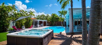Aline, villa avec piscine et jacuzzi