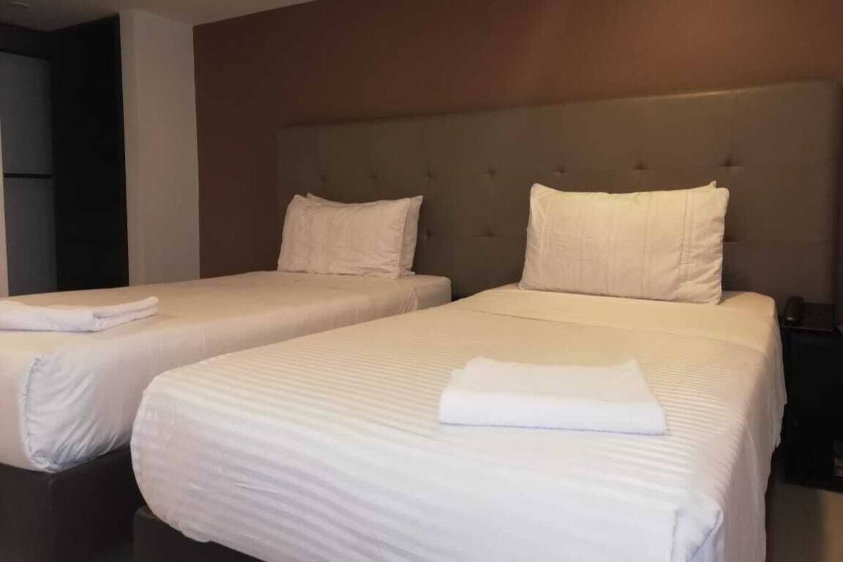 Double or Twin Room | Minibar, in-room safe, desk, laptop workspace