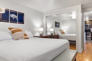 2 bedrooms, iron/ironing board, WiFi, bed sheets