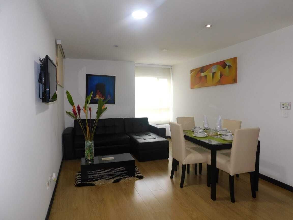 En 40-tommers LCD-TV med Parabol-TV samt TV