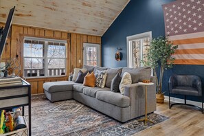 Smart-tv, pejs, bøger, musikbibliotek