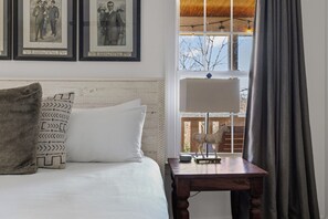 3 soveværelser, skrivebord, strygejern/strygebræt, weekendseng