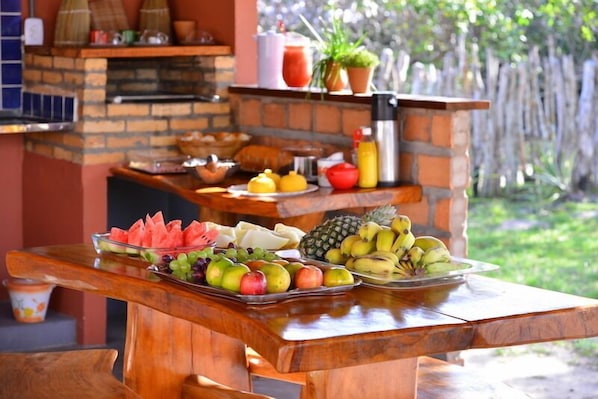 Free daily continental breakfast