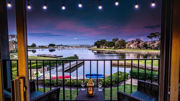 Property grounds - Resort Style Serenity on Lake Conroe: Tennis, Lake-Side Pool, Gym, Marina (Montgomery)