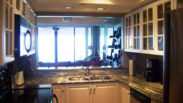 Condo, 1 King Bed, Private Pool, Beach View | Private kitchen | Fridge, microwave, coffee/tea maker