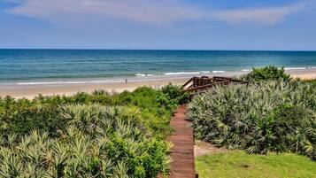Comfort House, 3 Bedrooms, Beach View (Beach House) | Beach/ocean view