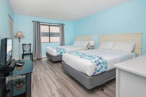 3 habitaciones, tabla de planchar con plancha, wifi y ropa de cama