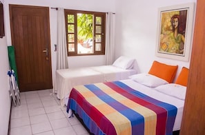 Suíte Lua Crescente | Minibar, free WiFi, bed sheets - Pousada Lua do Pontal (Florianópolis)