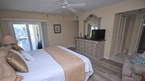 Unclassified image, 5 of 18, button - San Remo 102 (Redington Shores)