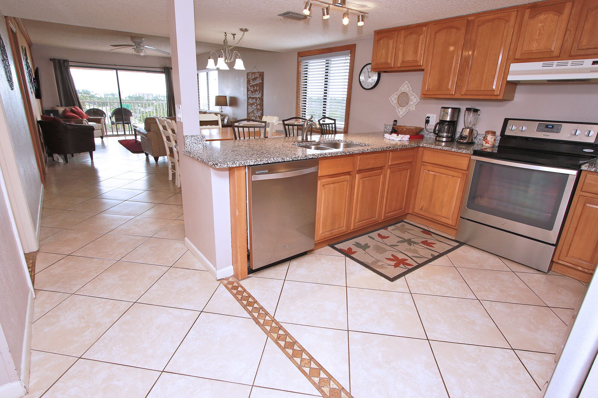 冰箱、微波炉、炉灶、洗碗机