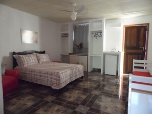 Minibar, free WiFi, bed sheets, wheelchair access - Maison Aires Malcher (Marica)