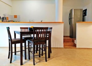 Dining - 2 min to the Beach - Home & Garden (Cancun)