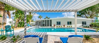 SailAway House, 200 Yards to Cocoa Beach, Sleeps 8 Adults, 3 Kids, Private Pool