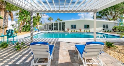SailAway House, 200 Yards to Cocoa Beach, Sleeps 8 Adults, 3 Kids, Private Pool