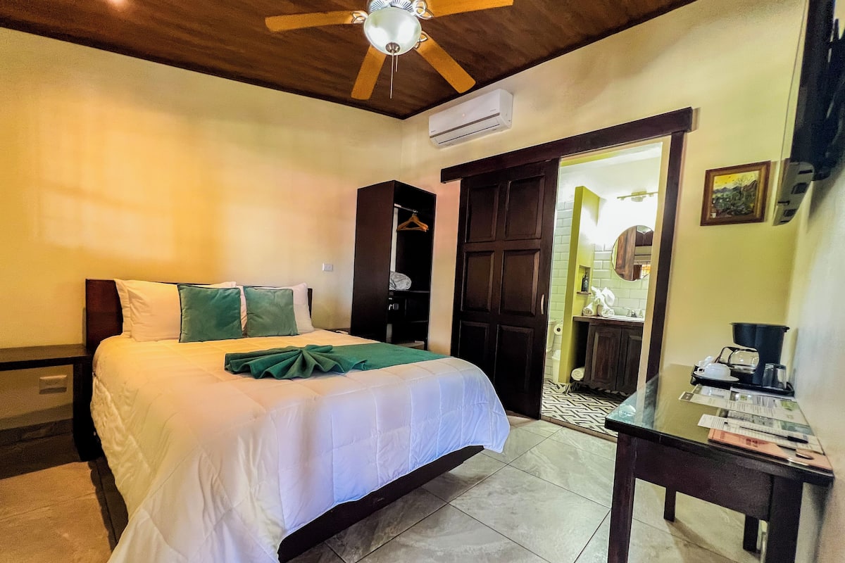 Superior | Premium bedding, down comforters, Select Comfort beds, minibar