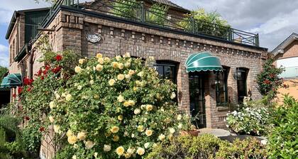 Rose Cottage - relax and unwind.