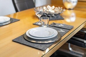 Dining - Rose Cottage - relax and unwind. (Rees)