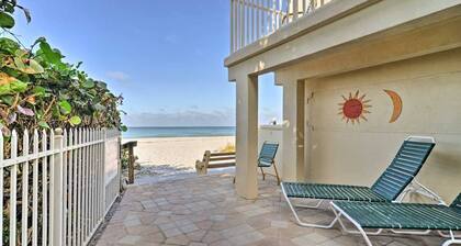 Cozy Condo on the Beach