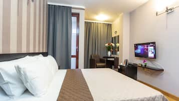 Phòng đôi Deluxe | 1 phòng ngủ, minibar, két bảo mật tại phòng, bàn
