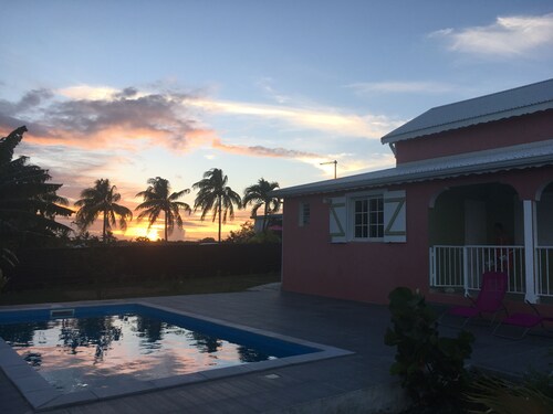PARADIS PAYS Villa 2 to 8 people with private pool