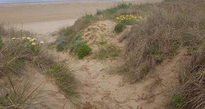 BACH 188 ON THE BEACH