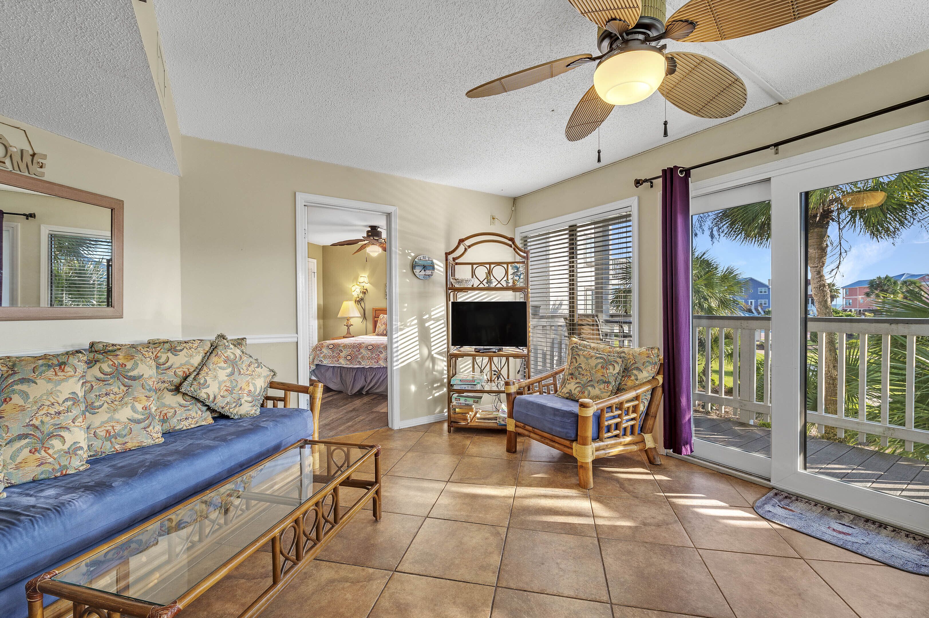 FALL FLASH SALE-Comfortable Condo - Beach Front Resort with Lots of Amenities 