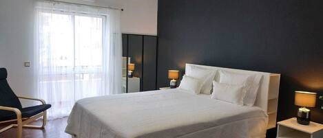 4 habitaciones, wifi y ropa de cama