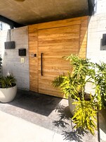 Fachada de la propiedad