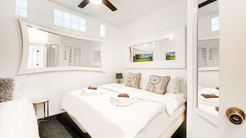 4 bedrooms, iron/ironing board, WiFi, bed sheets