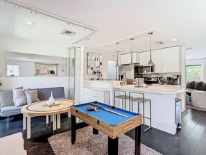 TV, fireplace, video game console, Netflix