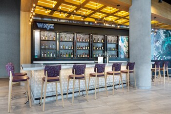 Bar (on property) at Aloft San Juan
