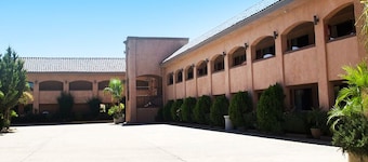 Estancia Inn