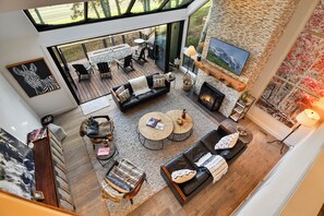 TV, fireplace, DVD player